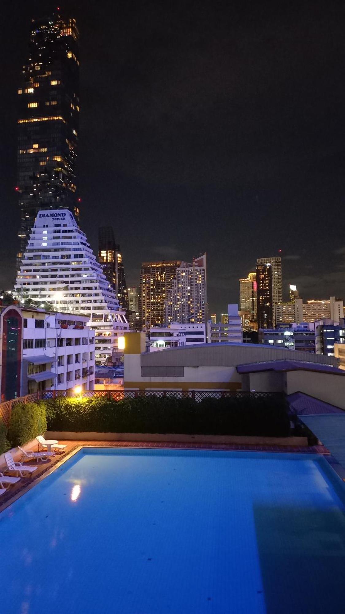 Panoramic City View Room At Silom Bangkok Exterior photo